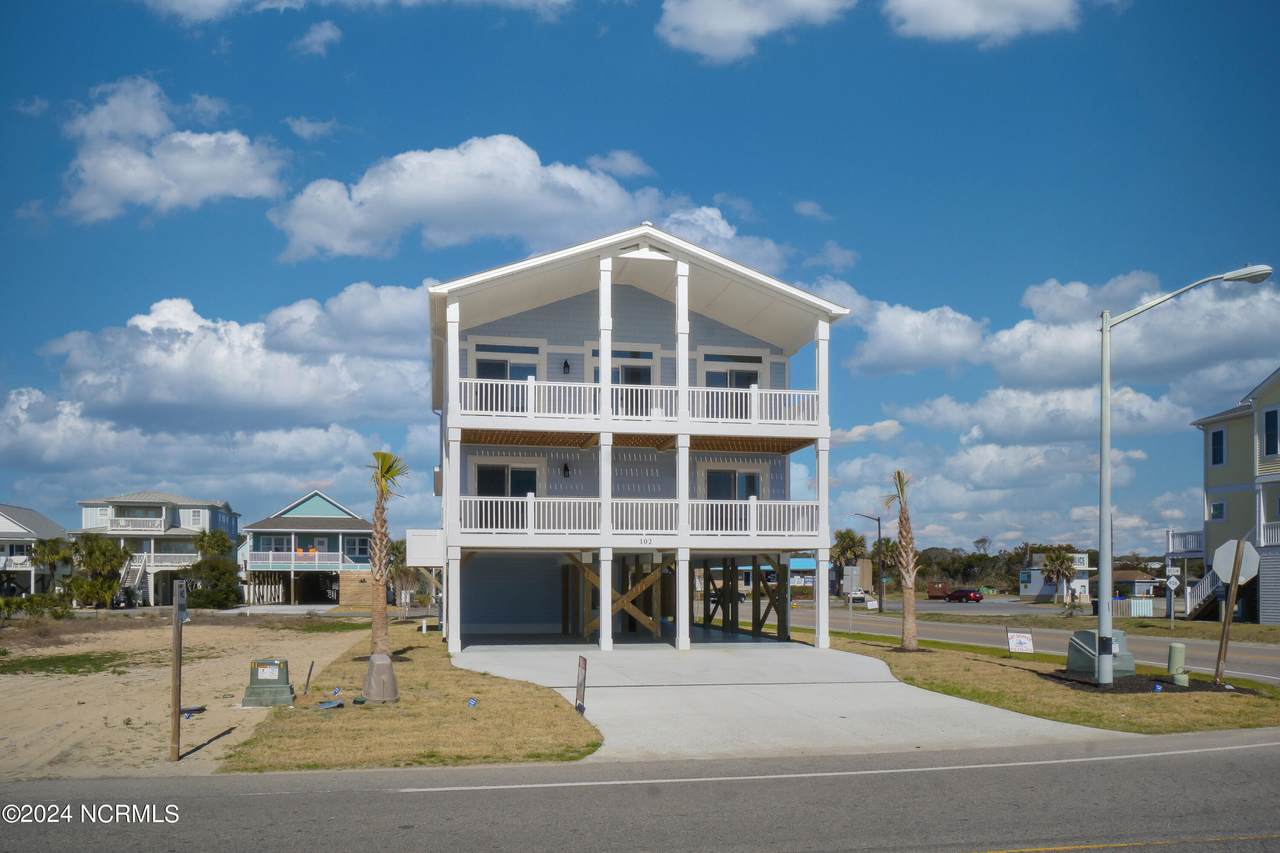 102 Beach Drive - Photo 1