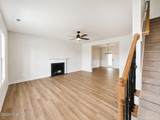 261 Yardley Drive - Photo 3