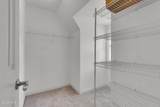 611 Creekwood Drive - Photo 32