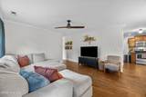 813 Holbrooke Avenue - Photo 17
