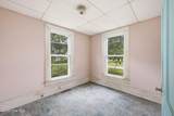 211 Pollock Street - Photo 17