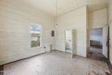 211 Pollock Street - Photo 25