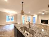 309 Elijah Way - Photo 16