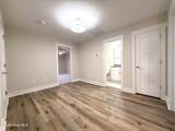 309 Elijah Way - Photo 26