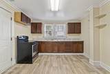 207 Burgess Street - Photo 17