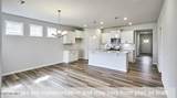 556 Banbury Lane - Photo 17