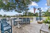 595 Versailles Boulevard - Photo 9