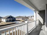 303 Whalebone Avenue - Photo 37