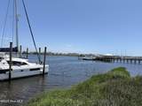 92 Harbour Point Yacht Club - Photo 3