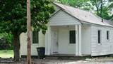 905 Pender Street - Photo 2