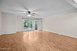 968 Bay - Photo 16