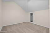 968 Bay - Photo 26