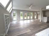 211 Country Club Boulevard - Photo 22
