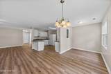 701 Hummingbird - Photo 12