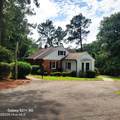 120 Country Club Circle - Photo 2
