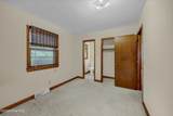 318 Englewood Drive - Photo 17
