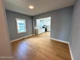 202 Burgess Street - Photo 9