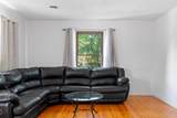 2727 Deen Avenue - Photo 3