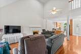 708 Crown Point Court - Photo 15