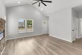 802 Holmes Street - Photo 7