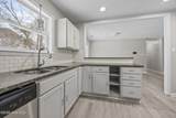 220 White Oak Court - Photo 7