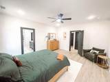 305 Wellington Court - Photo 9