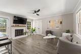 914 Greenhowe Drive - Photo 3
