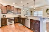 3928 Berkshire Way - Photo 15