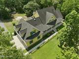 303 Creekview Drive - Photo 3
