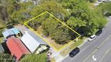 413 Howe Street - Photo 2