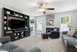 114 Vincent Way - Photo 14