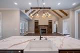 112 Elliott Circle - Photo 13