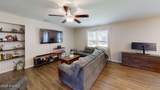 211 Buckeye Court - Photo 14
