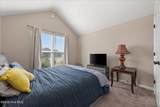 3049 Easton Drive - Photo 19