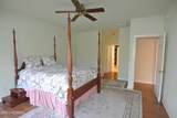 404 Village Green Court - Photo 18