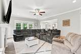 942 Greenbriar Drive - Photo 10