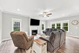 942 Greenbriar Drive - Photo 9
