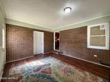 403 Henderson Street - Photo 11
