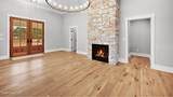 2827 Landing Circle - Photo 17