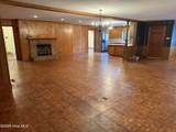 1818 Friendly Road - Photo 14