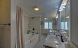1082 Valley River Avenue - Photo 16