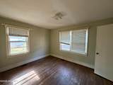 315 Roberts Street - Photo 9