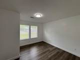 641 Ellington Avenue Avenue - Photo 14