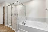 1009 Amber Way - Photo 32