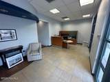 790 Sunset Boulevard - Photo 2