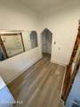317 Queen Street - Photo 9