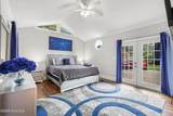 827 Colonial Drive - Photo 14