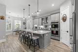 648 Barons Court - Photo 16