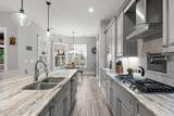 648 Barons Court - Photo 17