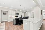 942 Greenbriar Drive - Photo 18